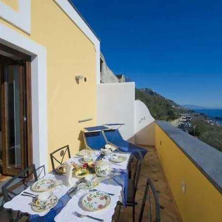 Sleeps 5 Air Con Wifi Casa vacanze *
